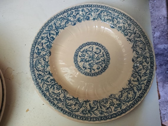 Location assiette plate vintage -VICTORIA (papier peint bleu) D27