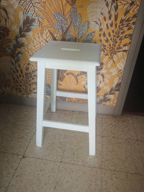 Square 2024 wooden stools