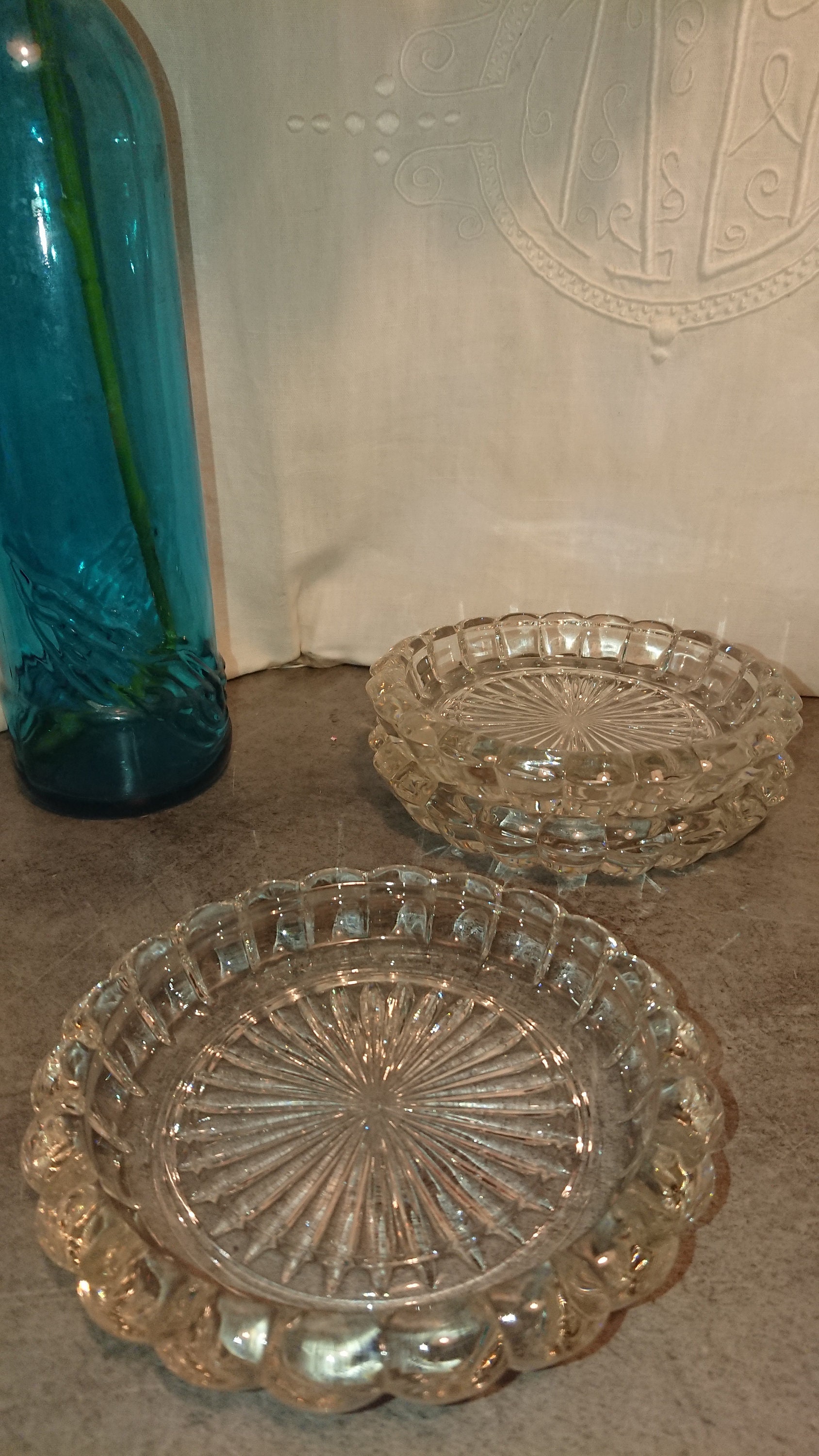 Lot De 2 Dessous De Bouteilles Anciens En Verre Transparent - Vintage, Origine France