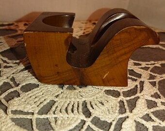 Dunhill pipe stand, wood, France, 1990, practical, decorative, vintage. Dunhill pipe stand in varnished wood. Gift idea for smokers.