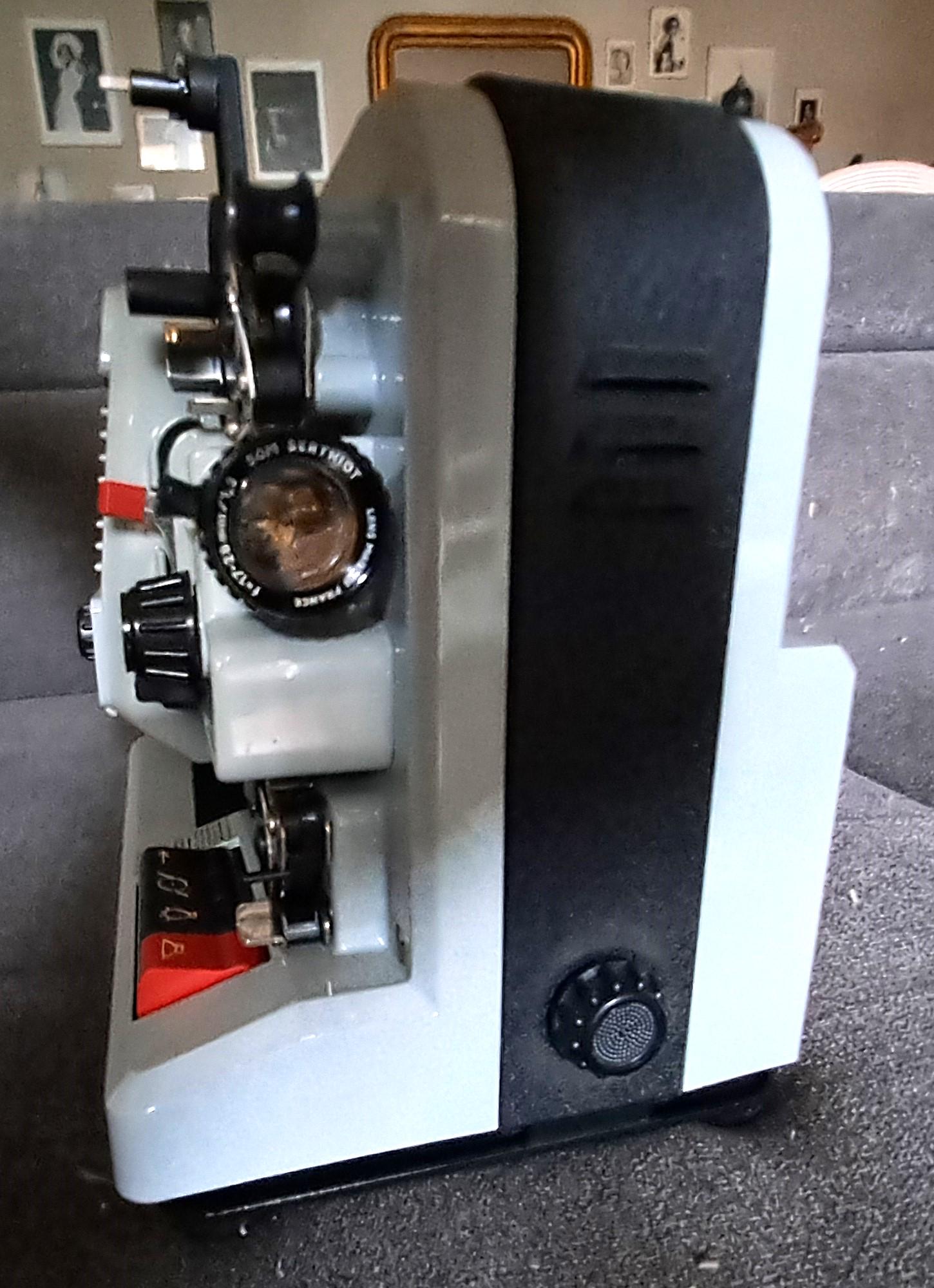 PROJECTEUR DE CINÉMA vintage retro Heurtier International Super 8 240 EUR 65,00 - FR