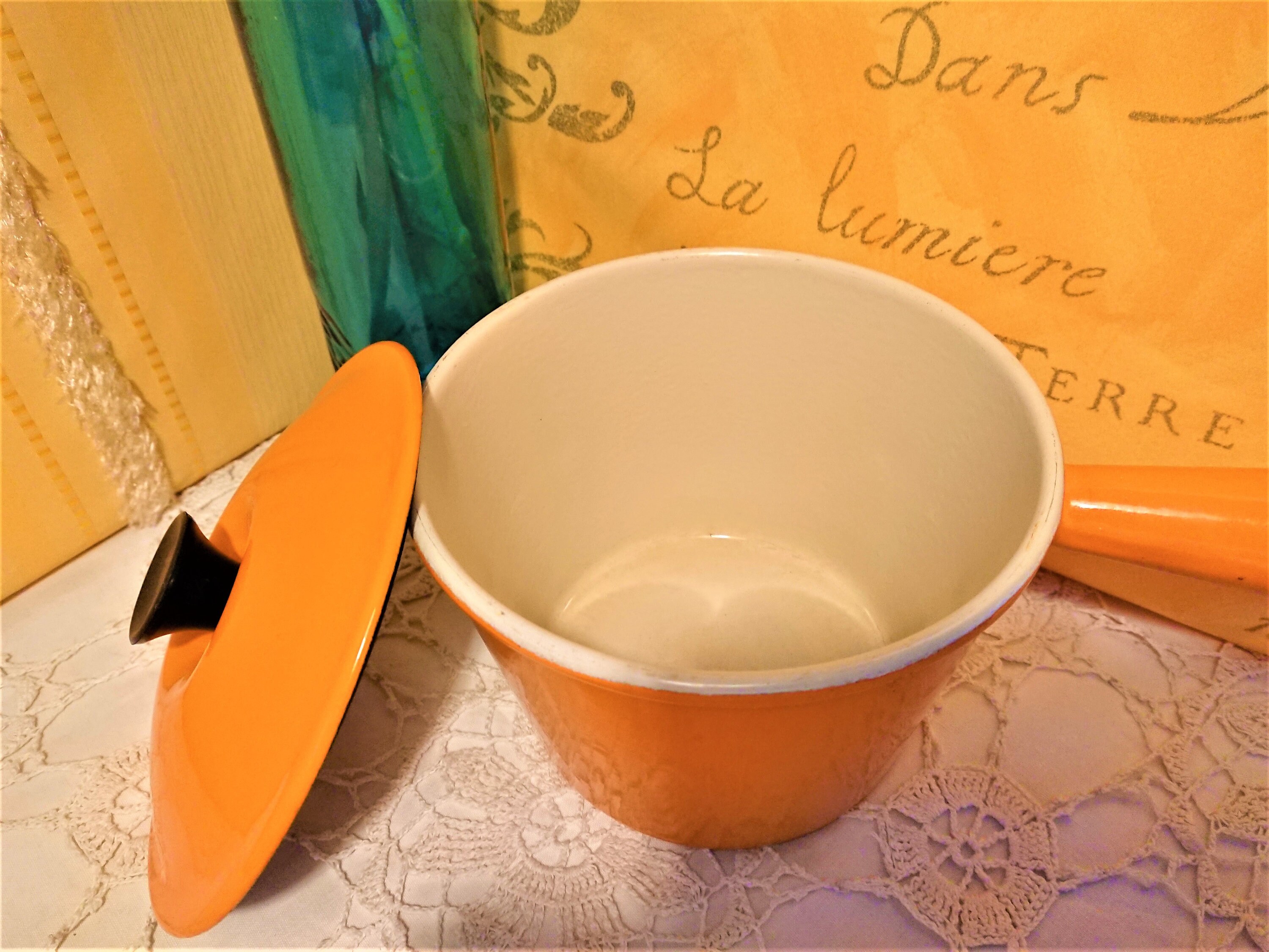 KIT LE CREUSET FONDUE LARANJA, SET 6 BOWLS E 6 MINI RAMEKIN GIFT COLLECTION