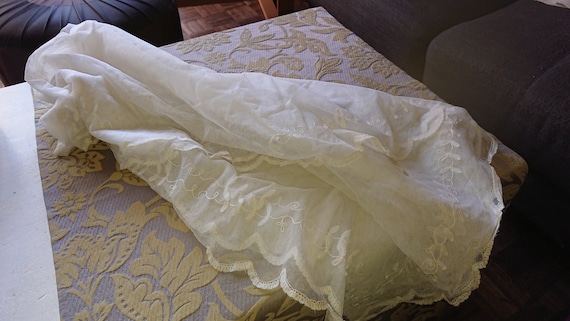 Voile Mariage provençal brodé Tulle France 30'S /