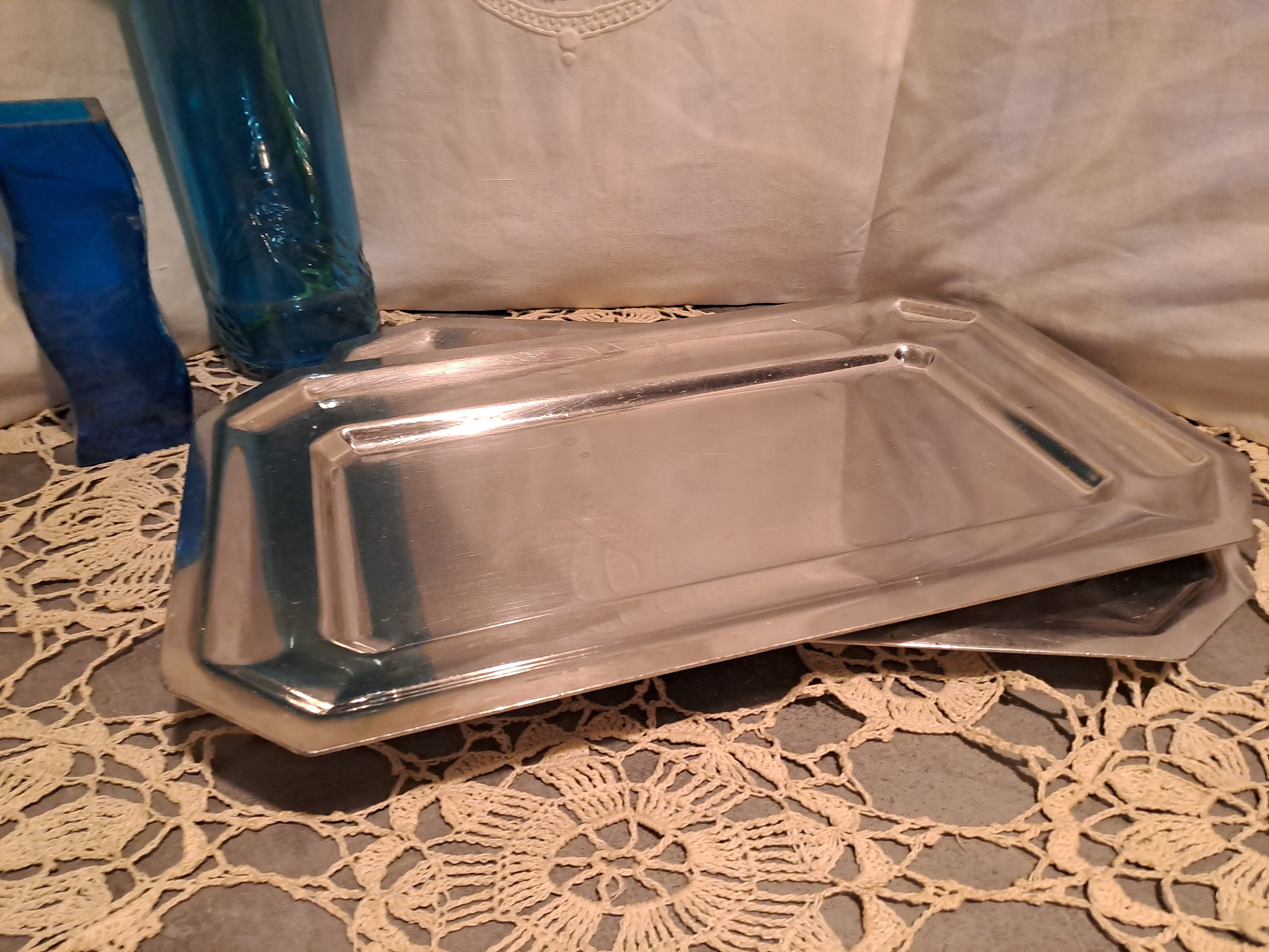 Lot D'assiettes Vintage Bouillet Bourdelle – Acier Inoxydable, Multicouleur, Brillant, 1966 (neuf)