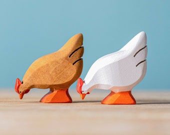 Poulet en bois Montessori | Figurine animalière sculptée à la main | Fabriqué avec du bois naturel