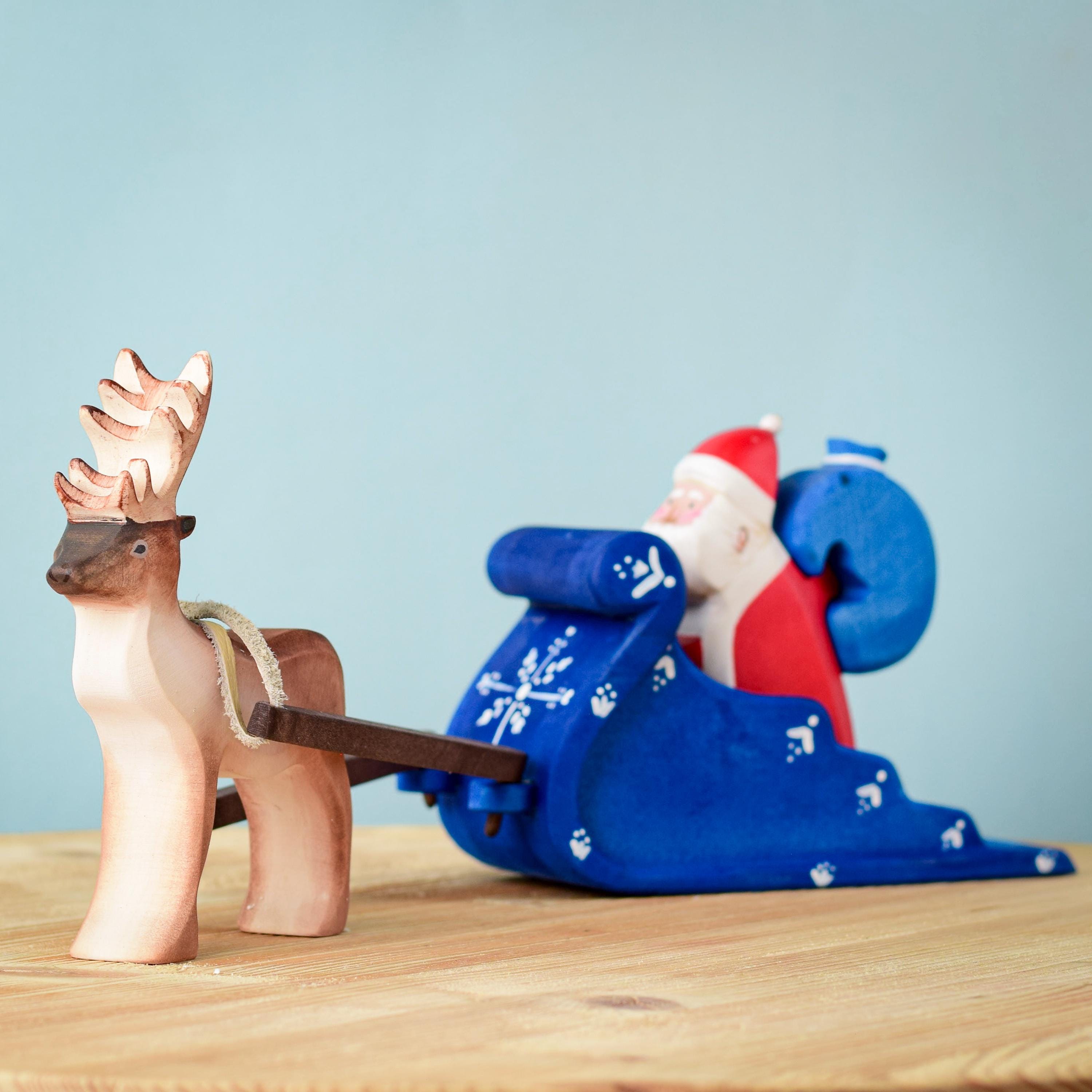Handmade Wooden Santa Claus With Sleigh and Reindeer Set | Non