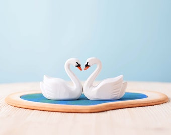 Swan Figur Mit Babys Auf Dem Rücken Tiermodell Set Toy Home Ornaments 