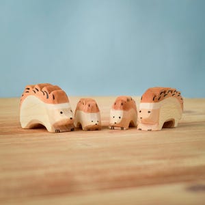Montessori Wooden Animal Hedgehog Family Toy | Natural Wood Waldorf Figure | Waldorf-Inspired Wooden Decor Handmade by Bumbu Toys