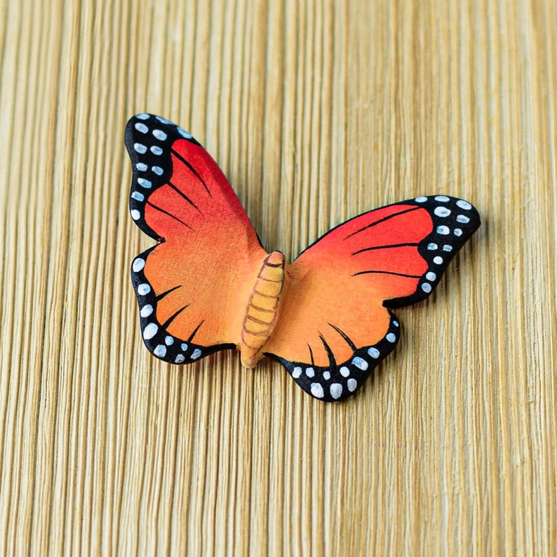 Wooden Butterfly Figure Handmade, Eco-Friendly Waldorf Toy, Artisan zdjęcie 4