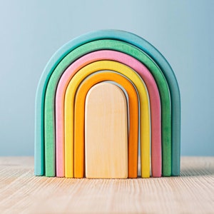 Montessori Regenbogen Stacker Spielzeug | ARCADE Kollektion | Handgefertigte Eiche Holzpuzzle