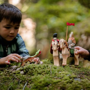 The Dacian Knight: Artisanal Hardwood Waldorf Toy for Collectors Handcrafted with Organic Wood 画像 8