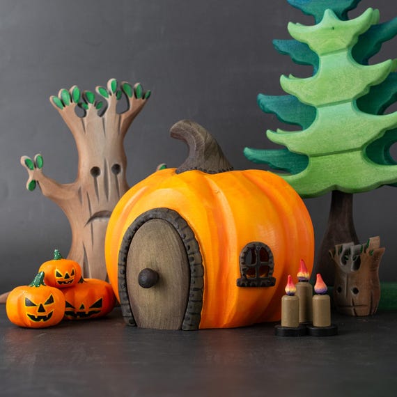 ハロウィン☆カボチャハウス 木製のハロウィンかぼちゃハウス | Waldorf Small World Play - Etsy 日本