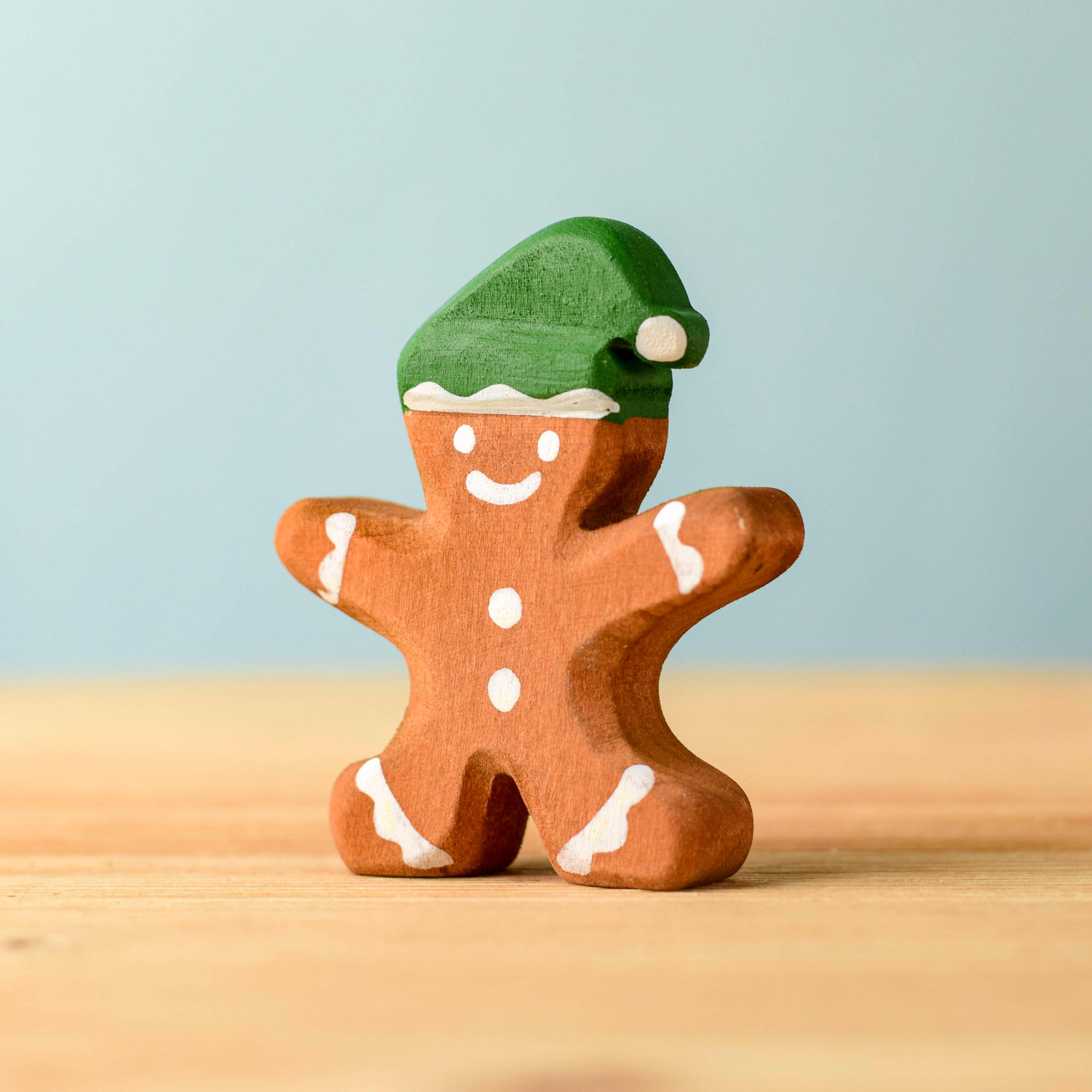 Figura de niño de jengibre de madera hecha a mano, adorno navideño, estilo Waldorf ecológico, fabricada por Bumbu Toys.