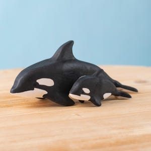 Orca and Baby Wooden Toy Set | Handcrafted Waldorf Ocean Figures | Montessori Inspired Marine Life Handmade by Bumbu Toys