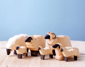 Ensemble de jouets en bois faits main en forme de mouton pour enfants | Temps de jeu inspiré de Waldorf