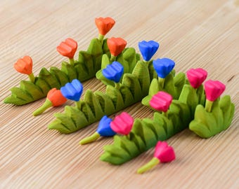 Houten weidegras met bloemen | Ambachtelijk speelgoed met delicate bloemendetails | Duurzaam spelen met een open einde