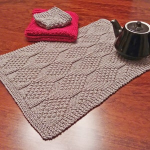 Textured Escher Towel, Cloth, Placemat Set Knitting Pattern