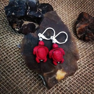 Howlite turquoise stone earringsCzech glass with redlaiton without nickel