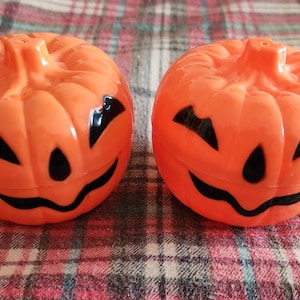 Vintage Pair of 1995 Spearhead Halloween Jack O Lantern Pumpkin Candy Containers