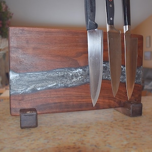 Epoxy Resin Walnut Magnetic Knife Rack: Countertop Knife Holder
