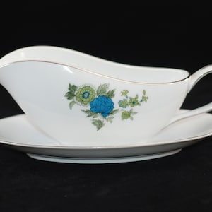 Claridge &quot;Venetia&quot; Gravy Boat (attached)