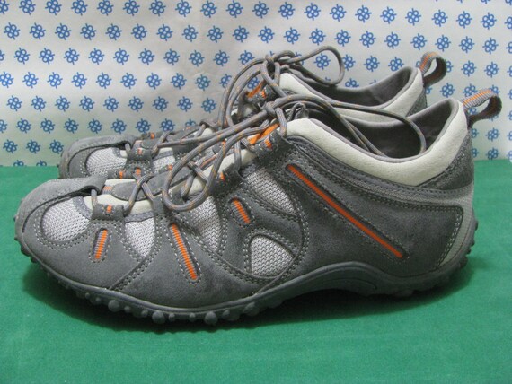 n sign shoes