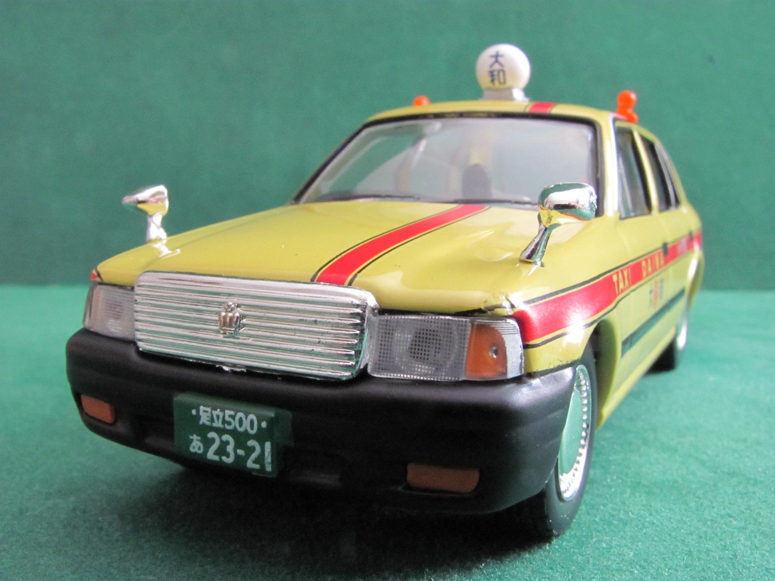 Toyota crown taxi