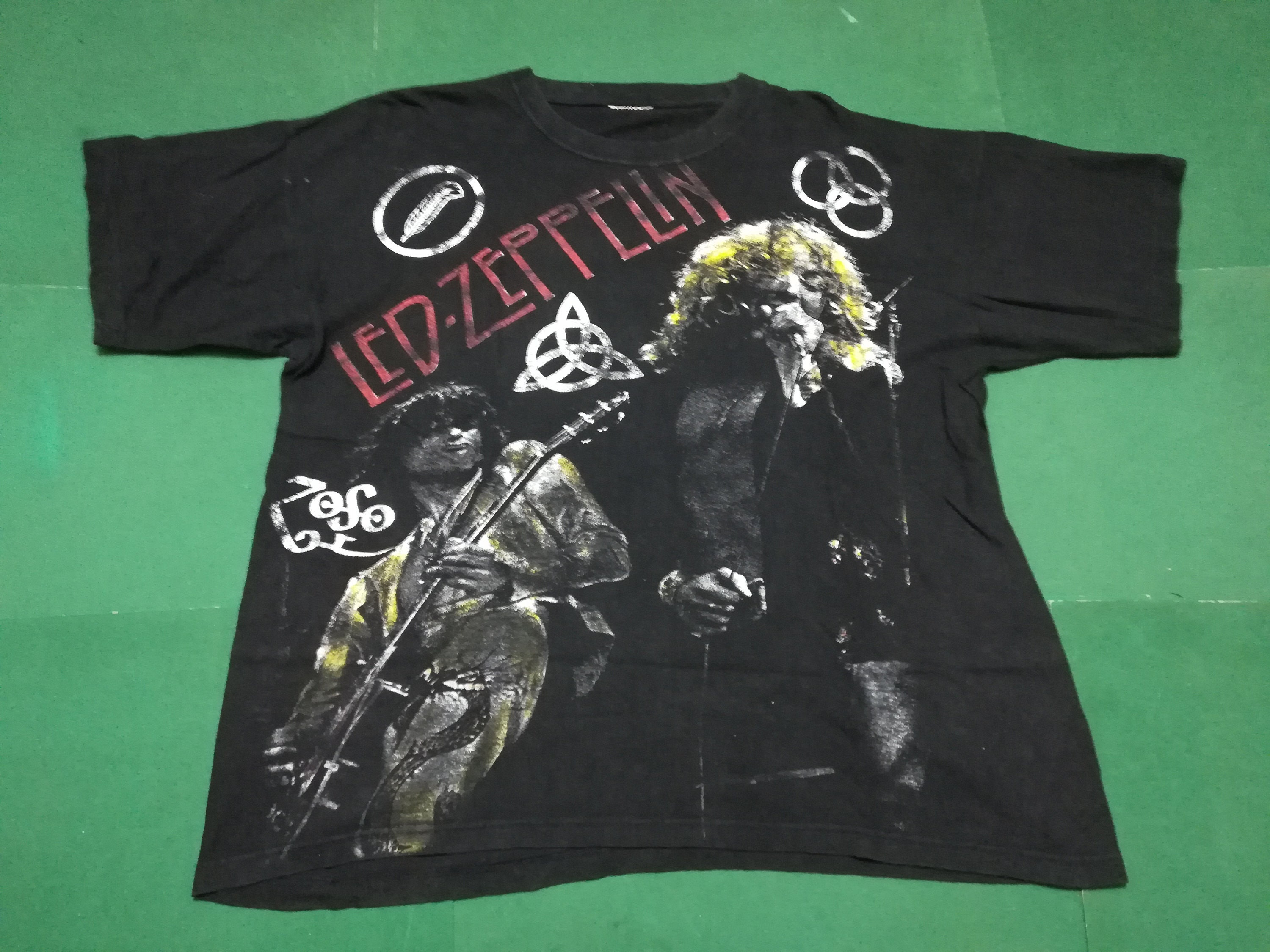 LED ZEPPELIN Ultra Rare Vintage T-shirt 