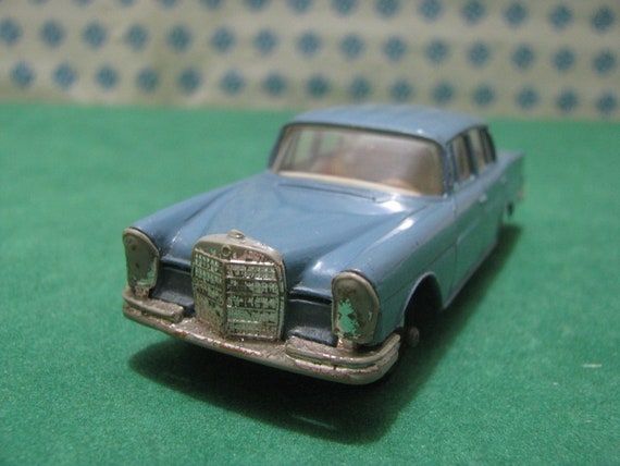 dinky toys mercedes