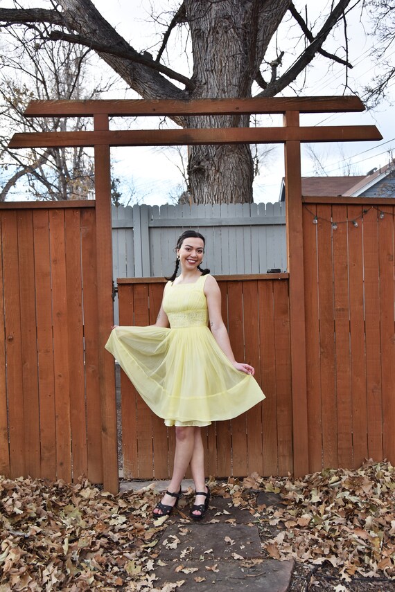 Vintage 1950s / 1960s Yellow Nylon Swing Dress wi… - image 7
