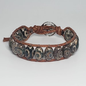 Banded Agate Gemstone Barrel  Beaded Single Wrap Leather Bracelet with a Pewter Button Closure