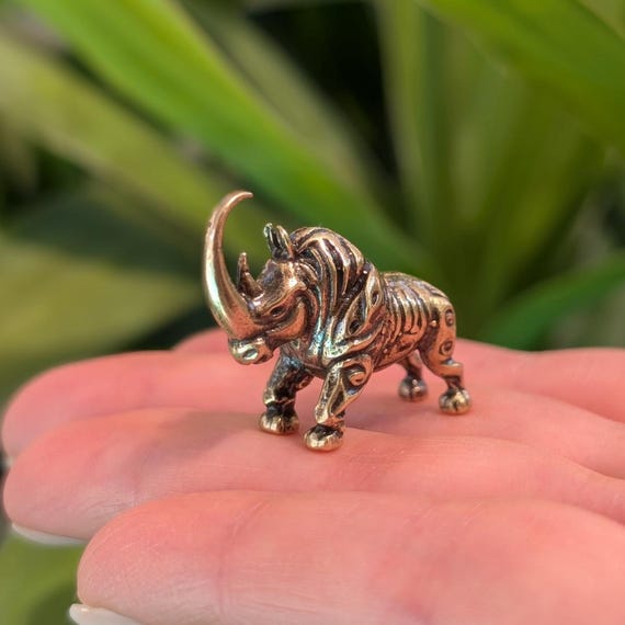 Rhino Miniature Ornamental Animal Small Rhinoceros Figurine Totem