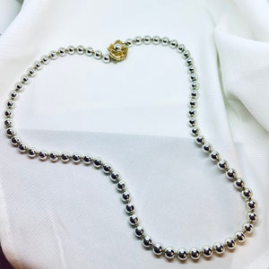 Vintage Silver-tone Bead Necklace, Metal Flower Clasp, 24 inches, Shiny Beads