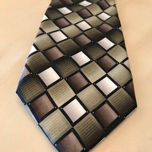 Bergamo New York Mens Tie, Silk Geometric Artistic Print, Optical Illusion Design Tie, Father’s Day, Gift for Him