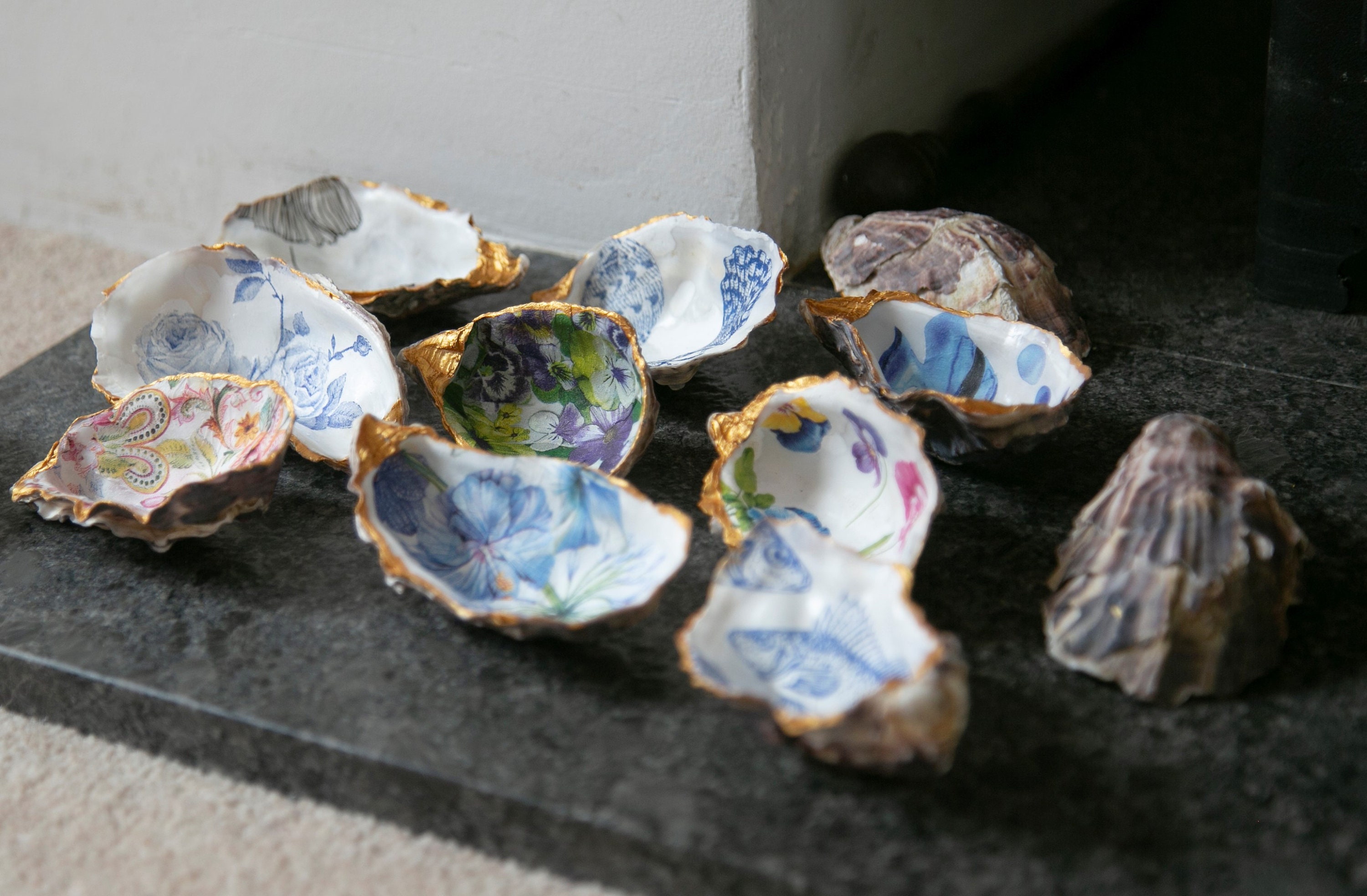 Decorative Oyster shell ring dish / trinket dish / hand | Etsy