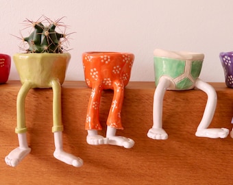 Leggy Pot – Handmade Ceramic Planter or Trinket Dish | Quirky Shelf Pot | Funny Gift | Unique Pottery Sculpture | Handmade by Tinkermade