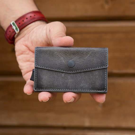 Premium Leather Wallet, Men's Cardholder With Initials Engraving, Mini  Personalized Wallet, Slim Wallet Coin Pocket, RFID NFC Protection - Etsy  Sweden