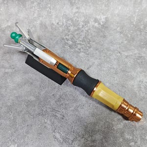 Doctor Who 11th Doctor Electronic Sonic Screwdriver Prop & Bowtie - Matt Smith e