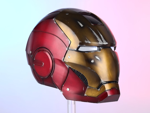 Casco de Iron Man, casco de Metal Mark 3, casco de Ironman MK3 dañado por  la batalla, Cosplay de Iron Man, réplica de accesorio de película portátil  a escala 1/1 -  España