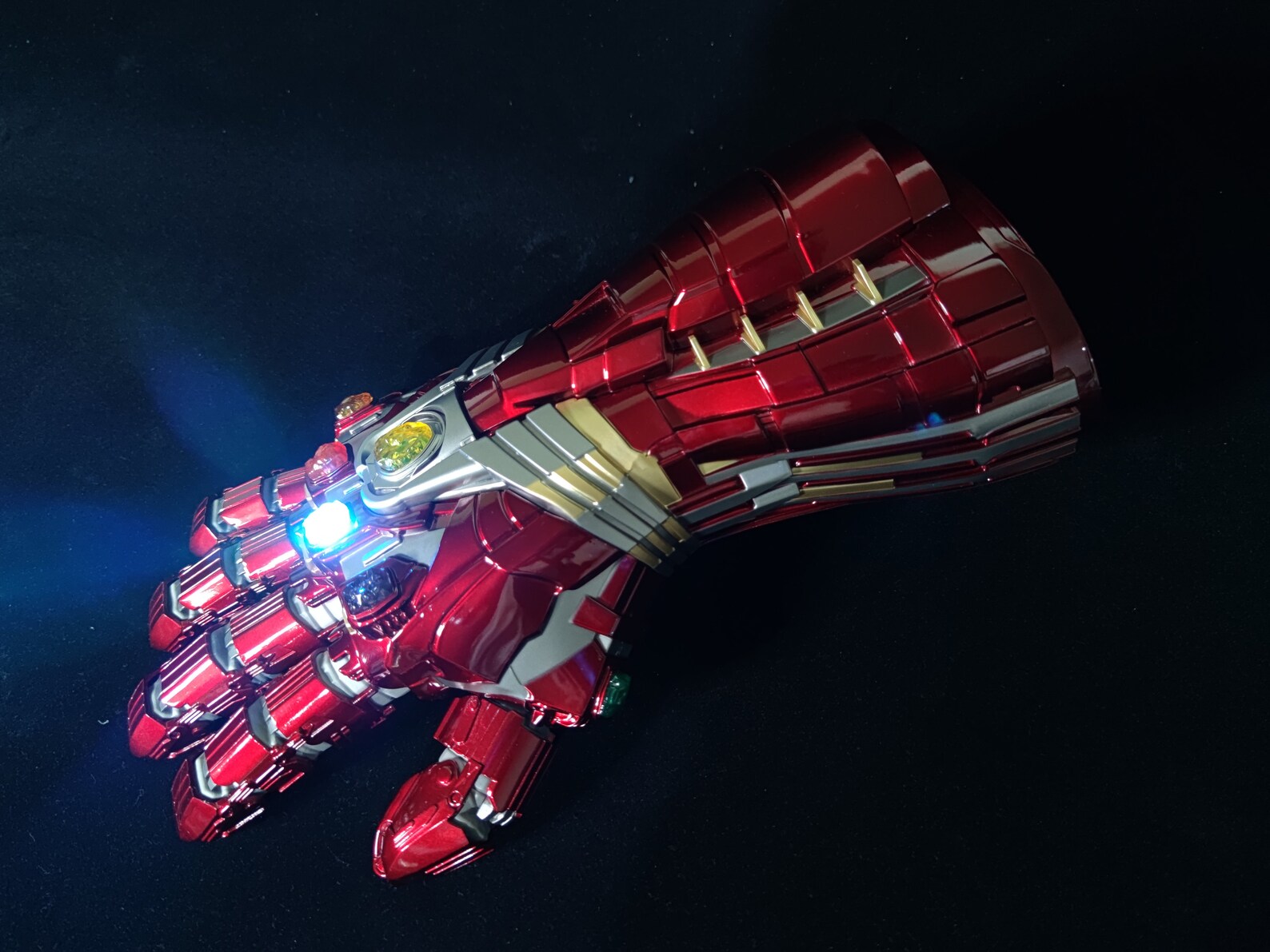 Metal Iron Man Nano Gauntlet