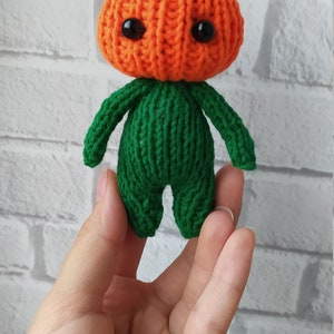 Easy Knitted Pumpkin Pattern Halloween toy knitting pattern Pumpkin baby toy Keychain pumpkin pattern image 7