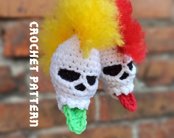 Crochet pattern punk rock skull keychain Halloween toy skull pattern tutorial goth horror crochet creepy keychain