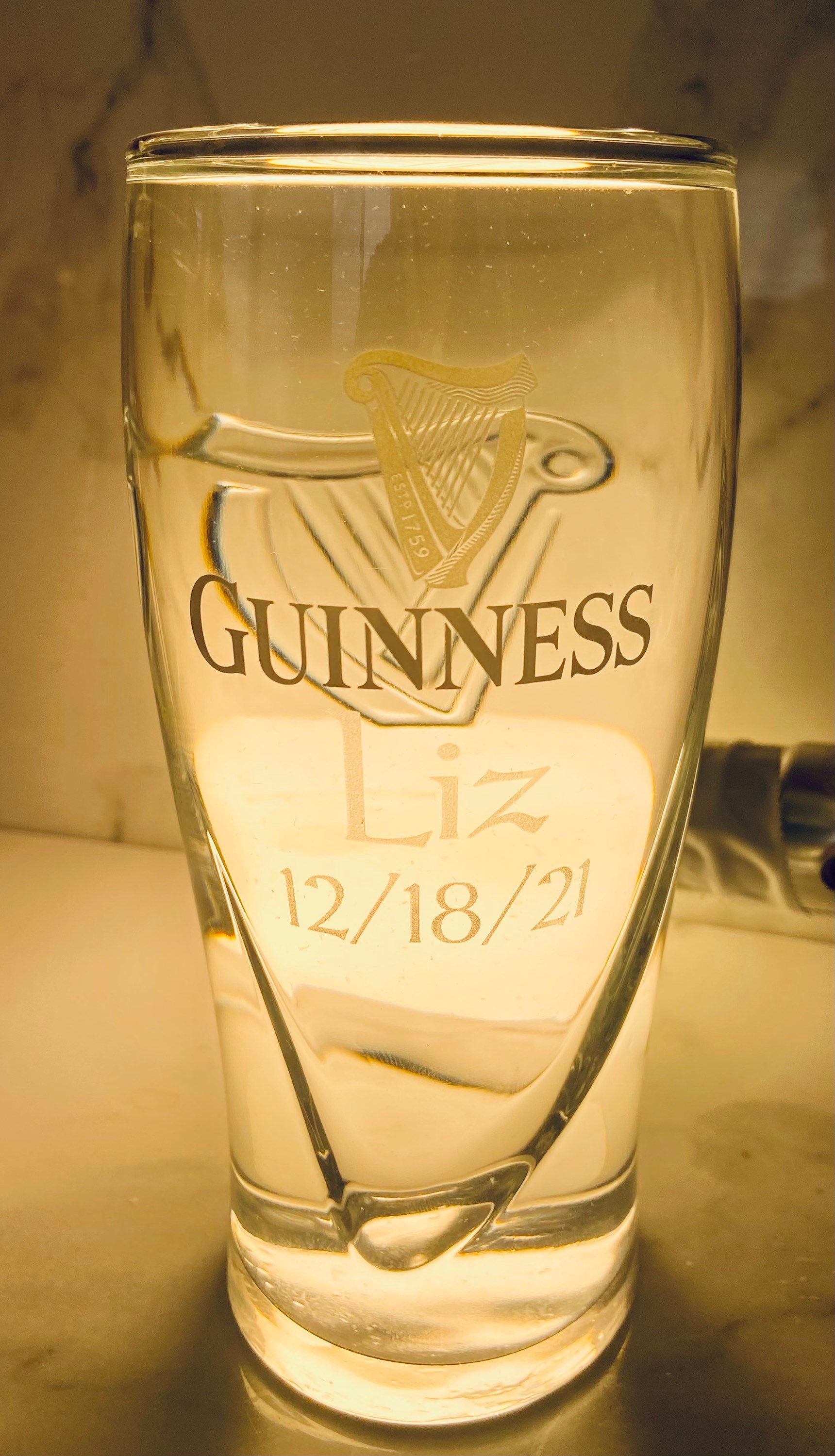 Engraved/personalised GUINNESS Design Pint Glass Gift for  18th/21st/30th/40th/50th/60th/65th 