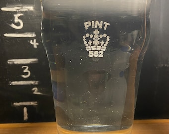 Vaso de cerveza con sello de la corona británica, pinta número 562 del Reino Unido, pinta imperial de la corona británica, vaso de cerveza de Inglaterra Nonic No-Nik, 20 oz