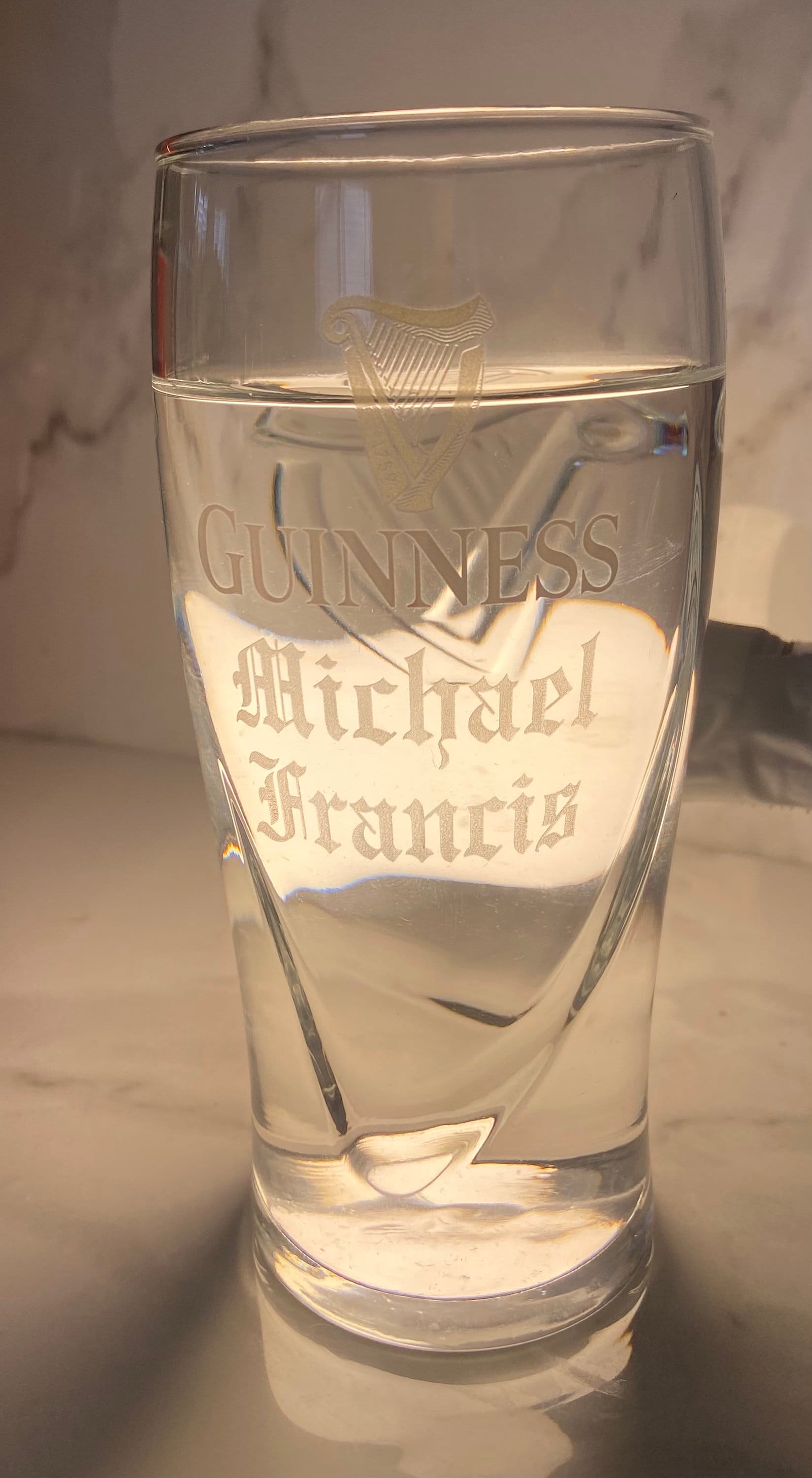 Guinness Signature Pub Edition Pint Glass - 20 Ounce