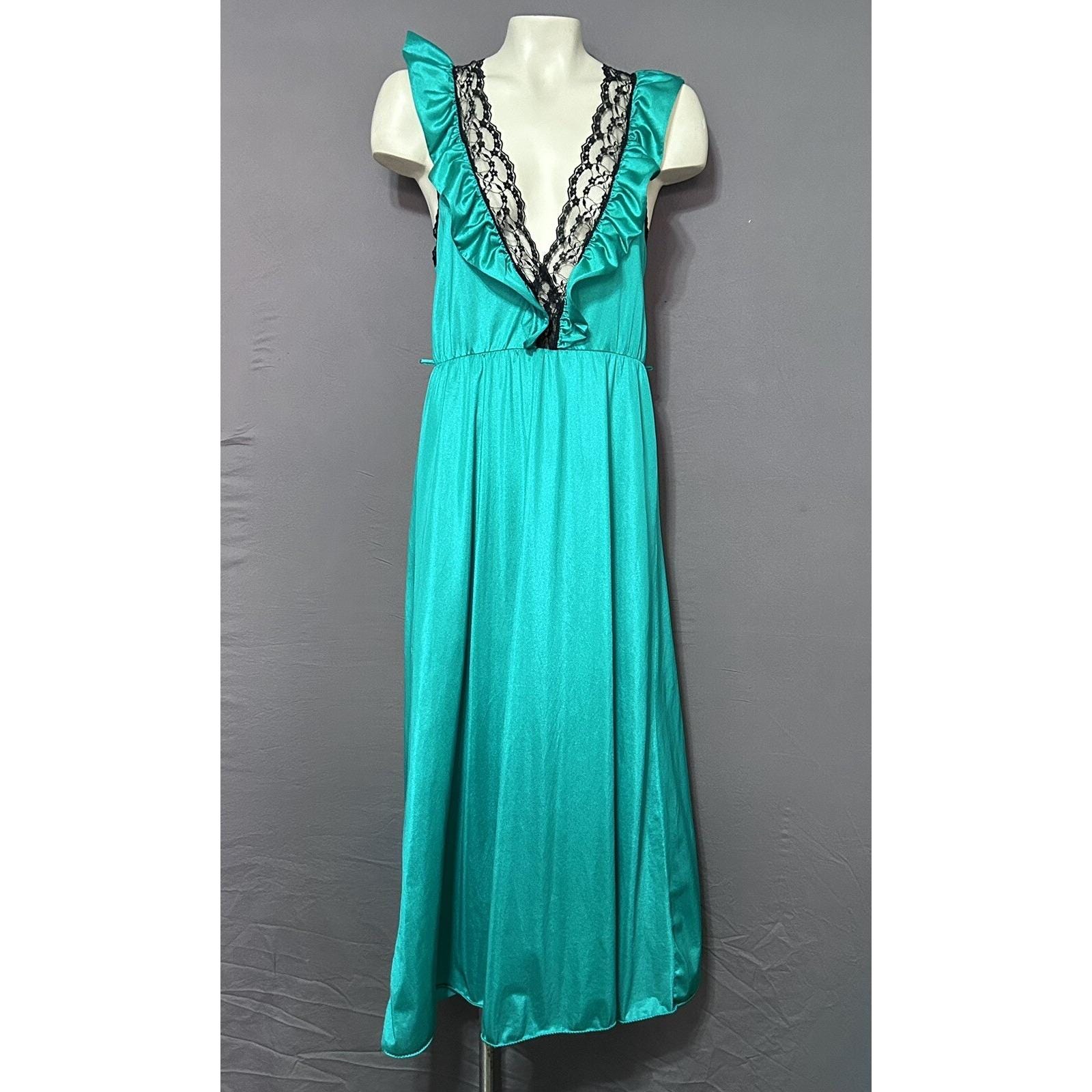 sachin and babi light blue dress One Shoulder Cape Sleeve Pleated Lace Maxi Dress - Emerald Green main image 0