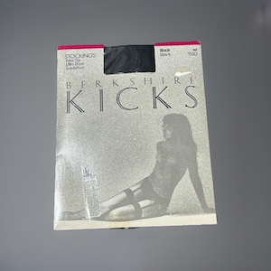 Berkshire Kicks Vintage Thigh High Stockings Size B Black Ultra Sheer Lace Top