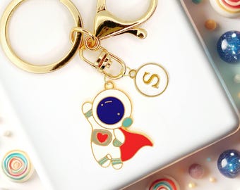 Superhero Astronaut Keychain – Cute Space Explorer with Red Cape and Heart Detail for Space Lovers and Sci-Fi Fans-K-A042-1