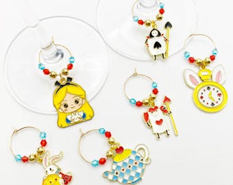 Alice in Wonderland Wine Glass Charms – Whimsical Tea Party Drink Markers for Garden Parties, Girls’ Nights and Mad Hatter Fans