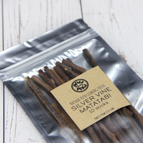 Natural Silvervine Sticks | Matatabi Sticks | Actinidia Polygama | Cat Chew Teeth Cleaning | Cat Treat | Natural Pet Care | Cat Toys